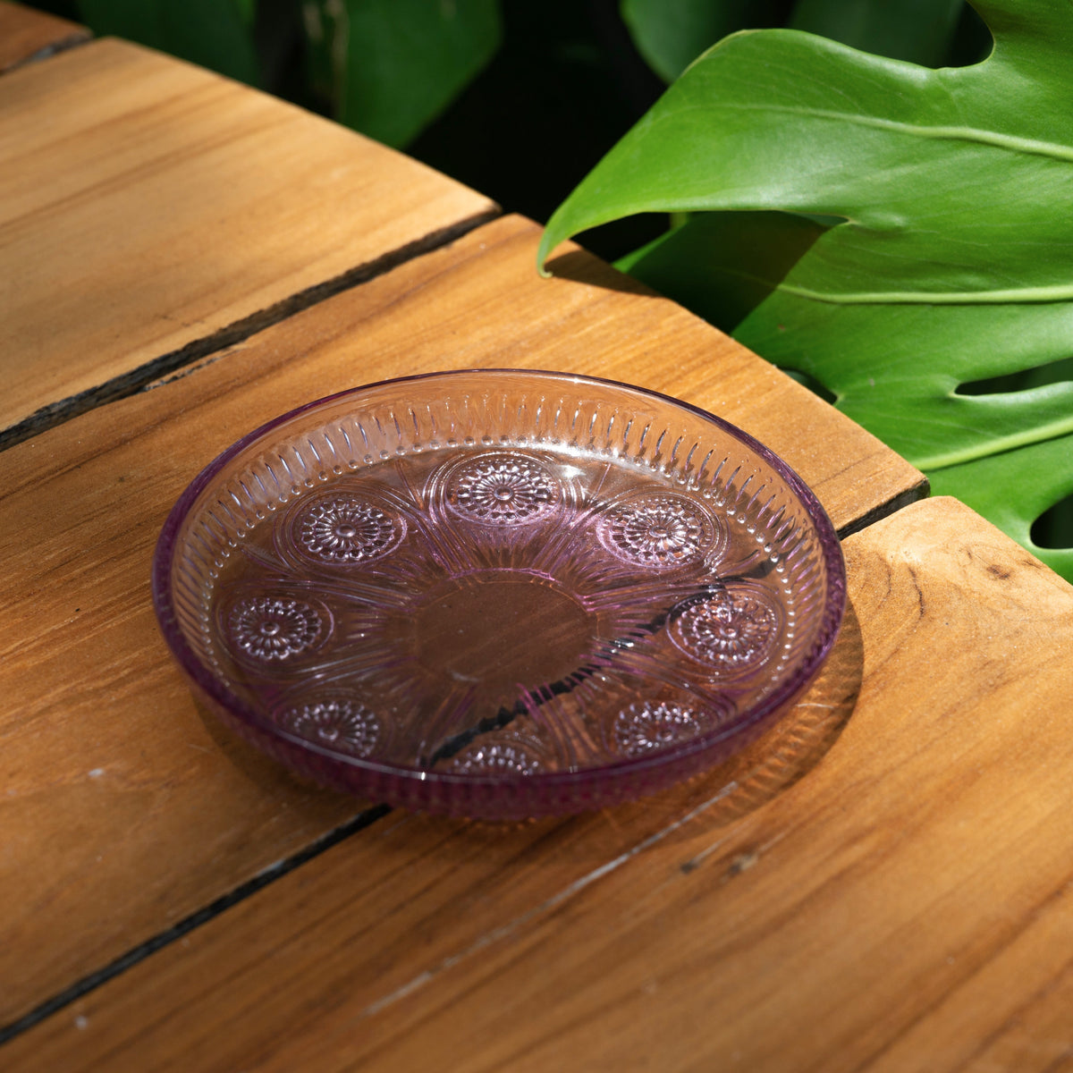 Dentelle Duchesse Glass Plate | Small, Purple