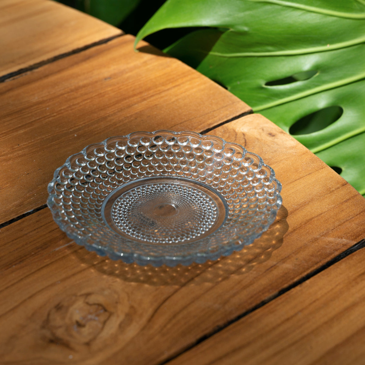 Dentelle Petit Point Glass Plate | Blue
