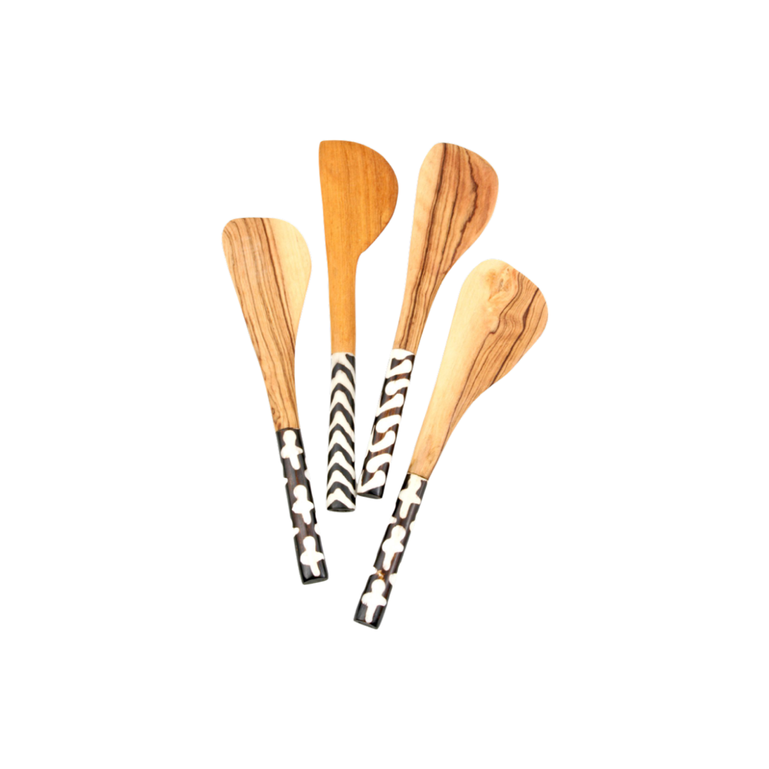 Butter Spreader with Batik Bone Handle