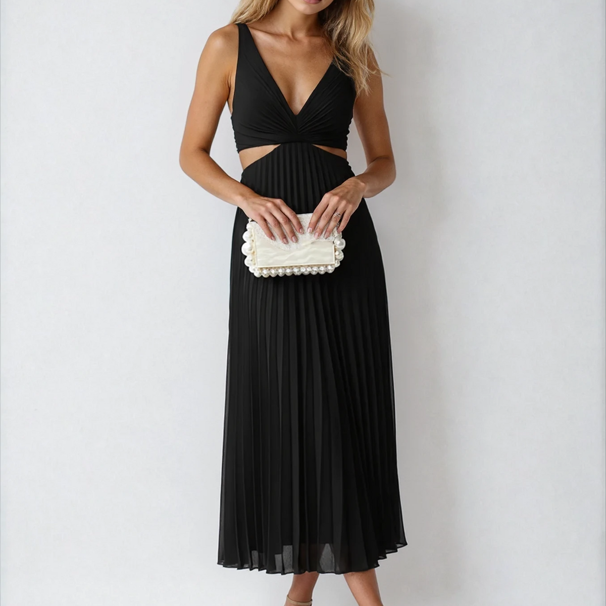 Marina | Pleated Maxi Dress with V-Neckline
