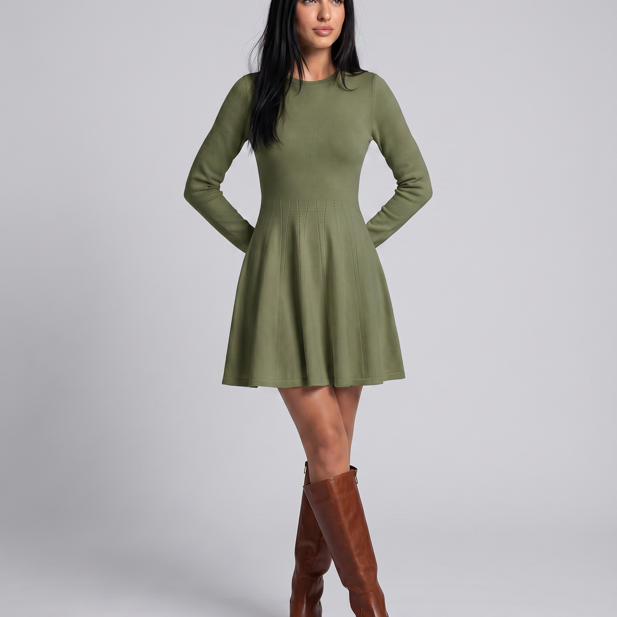 Brynn | Mini Dress with Long Sleeves and Flared Skirt