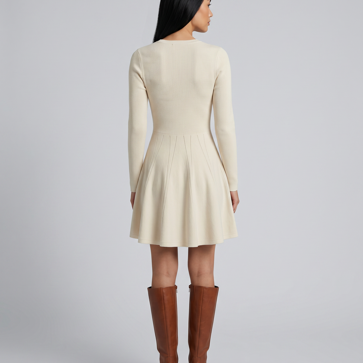 Brynn | Mini Dress with Long Sleeves and Flared Skirt