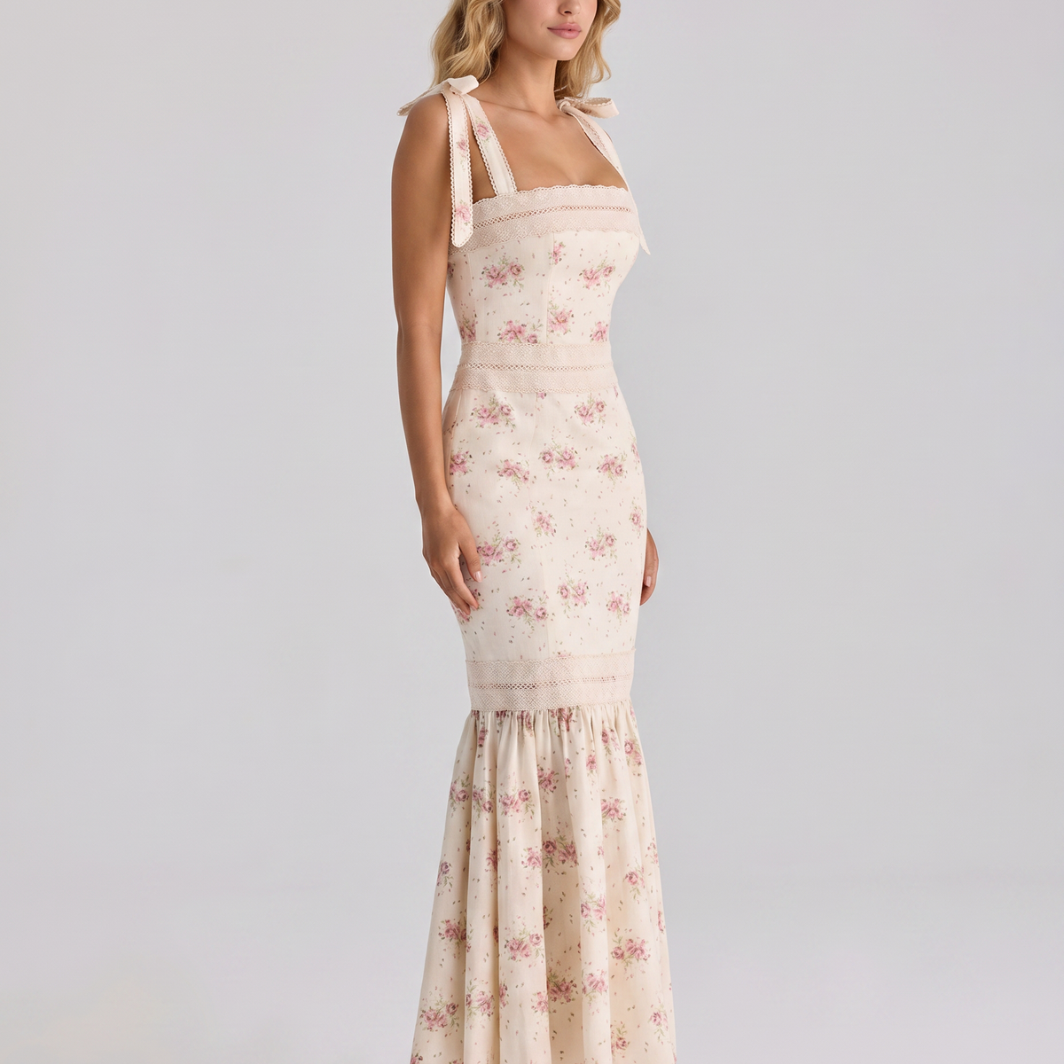 Shirley | Maxi Dress with Floral Print and Lace Trim
