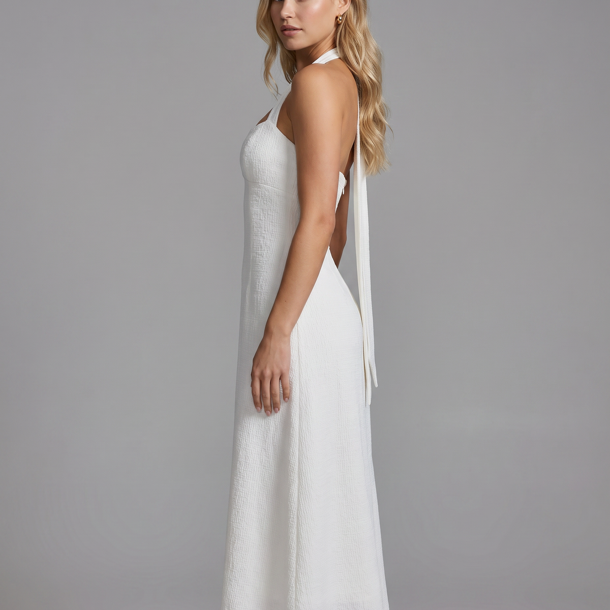 Loretta | Midi Dress with Halter Neck and Button Front