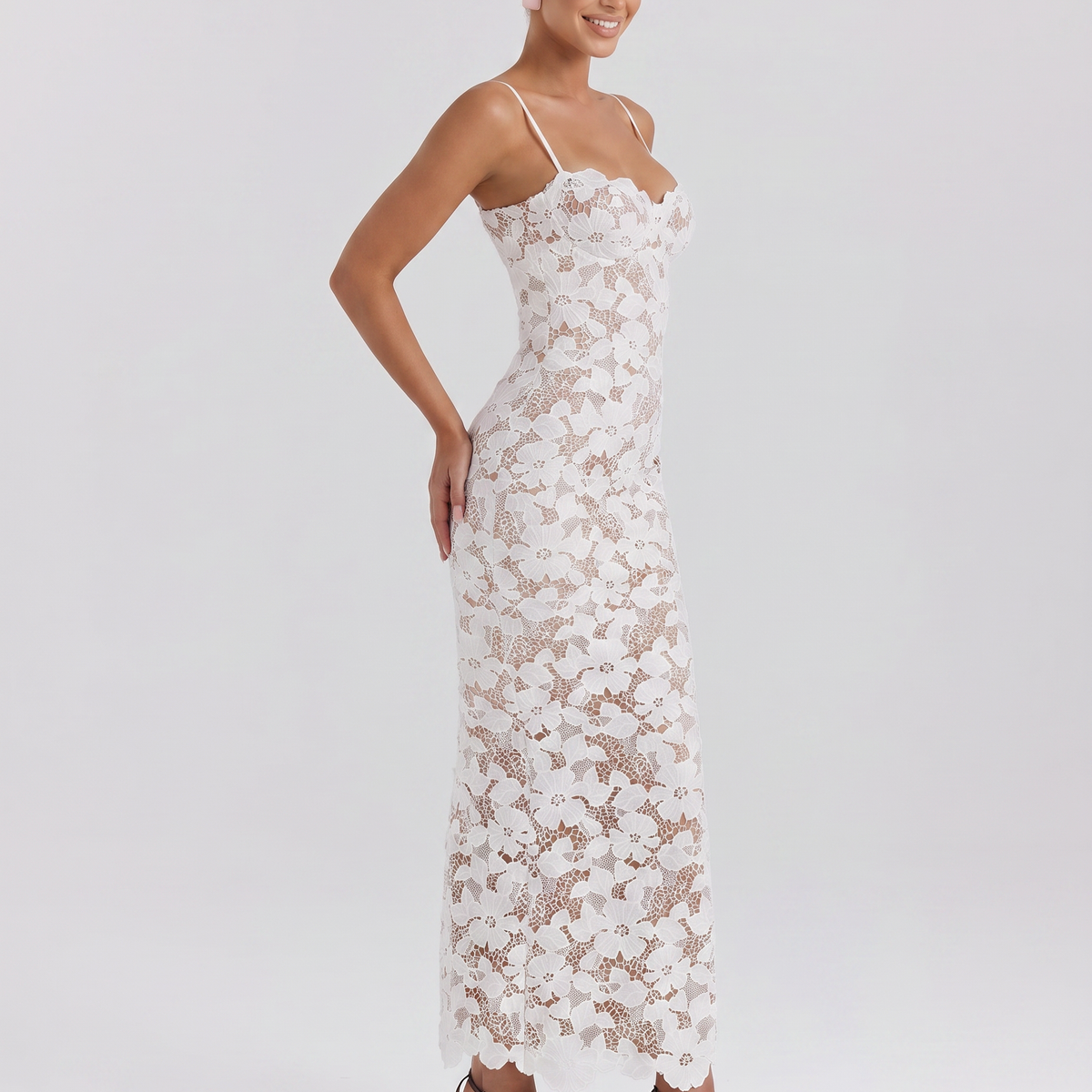 Noli | Lace Maxi Dress with Underwire and Lace-Up Back
