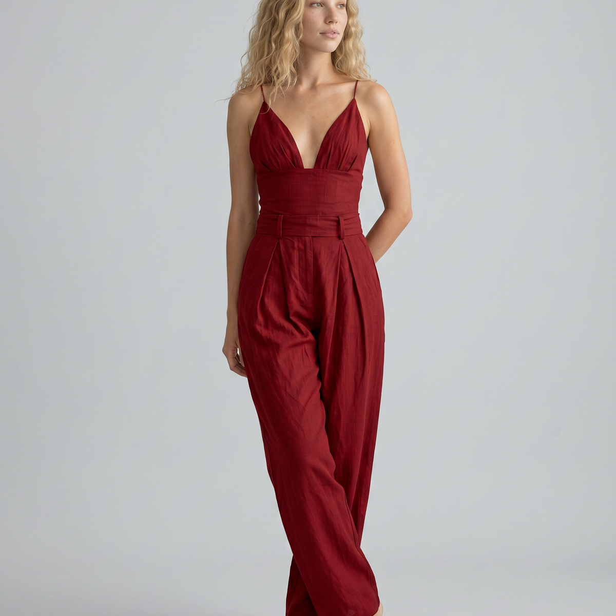 Lynne | Linen-Blend Pleated Jumpsuit