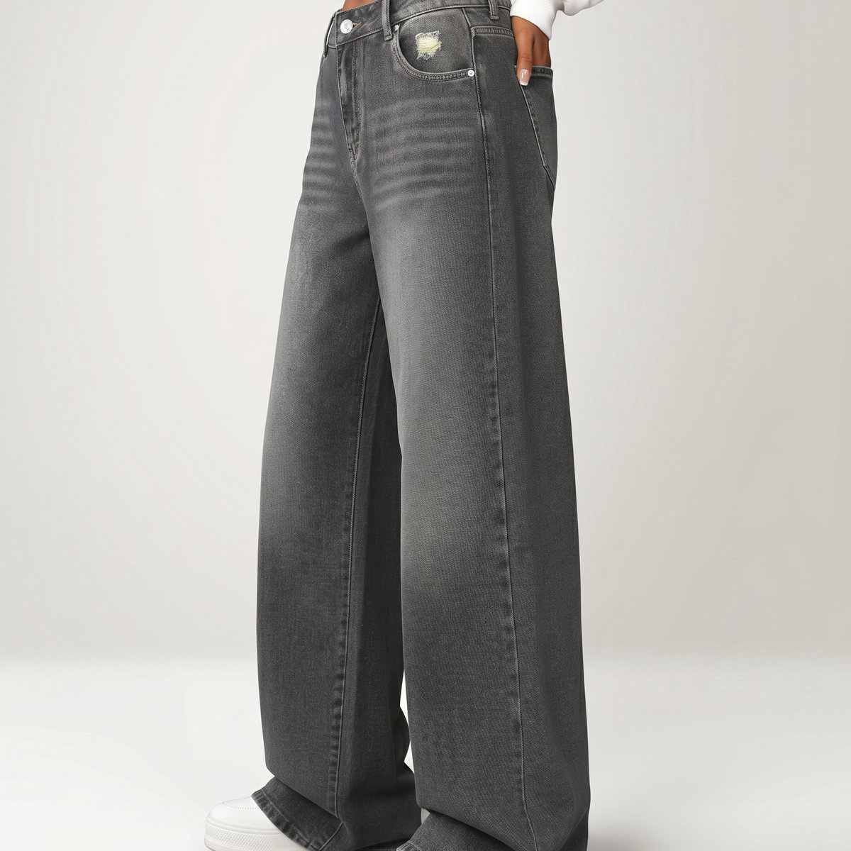 Tricia | Wide-Leg Jeans with Distressed Detail