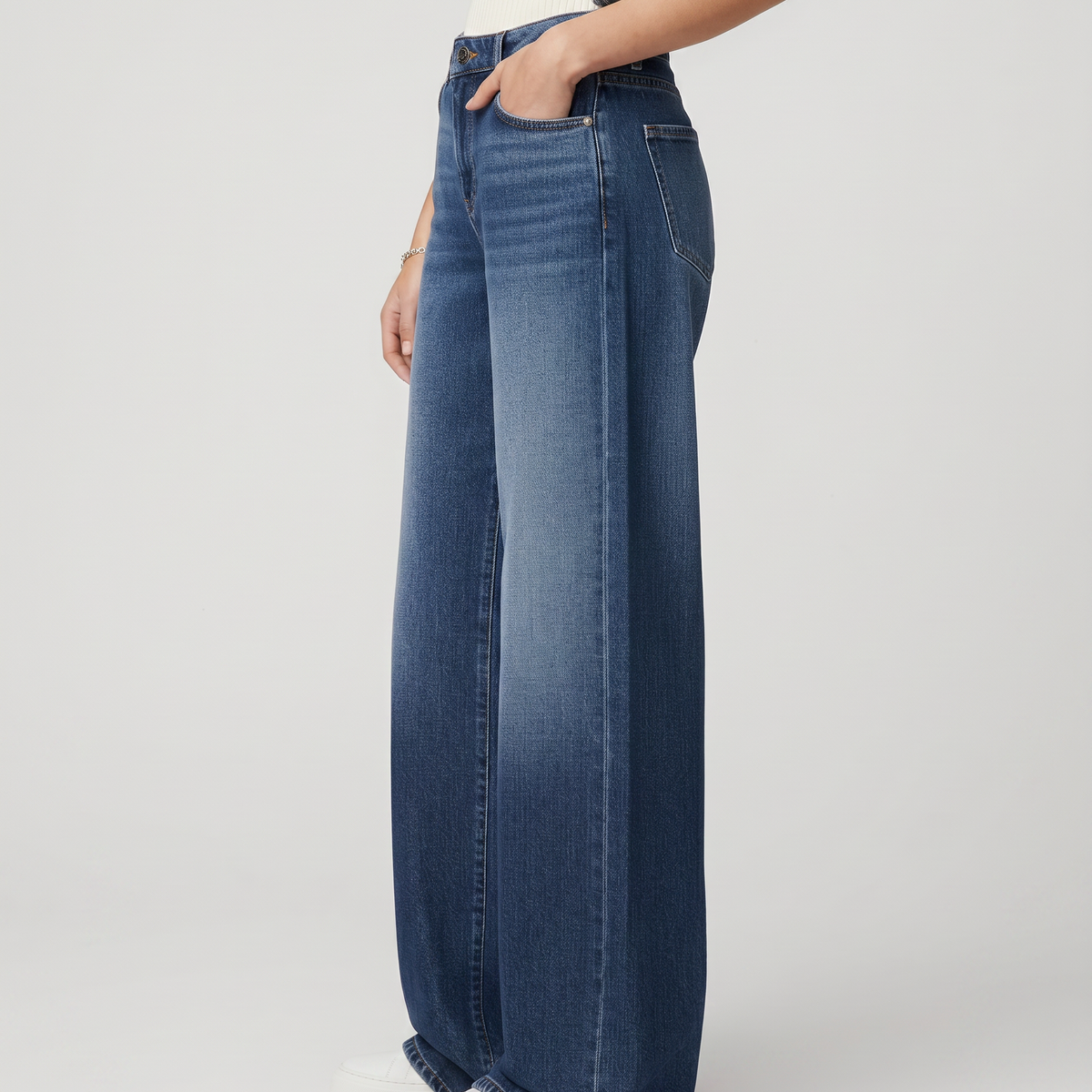 Jewell | Wide-Leg Jeans with Front Pockets