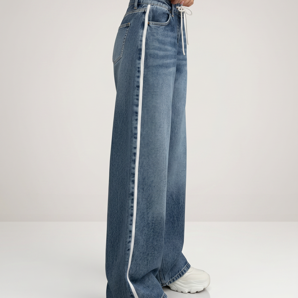 Celia | Wide-Leg Jeans with Side Stripe