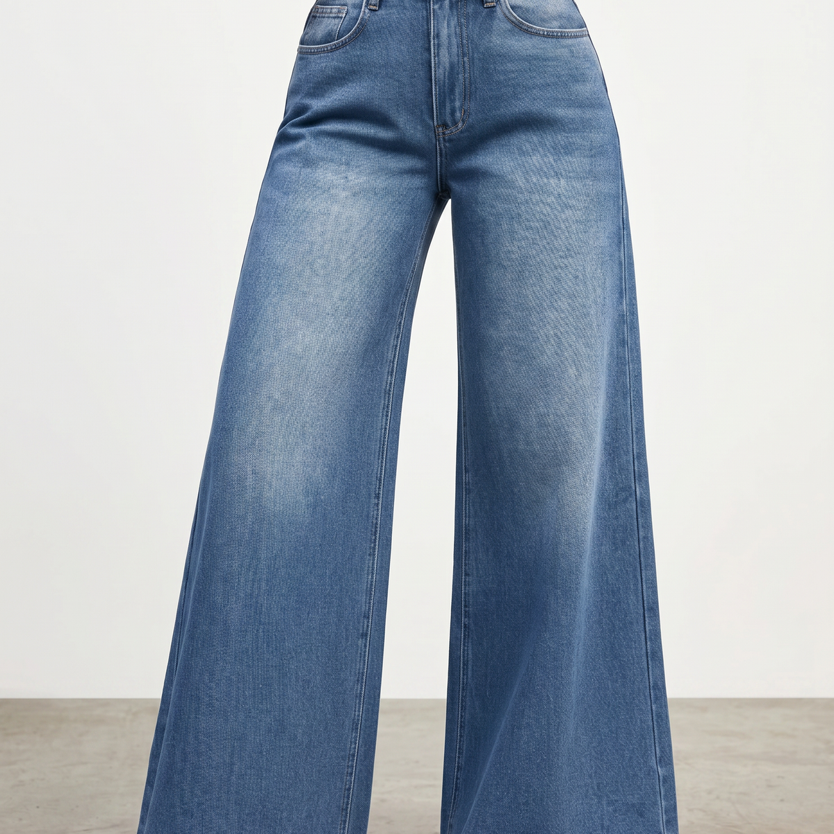 Kari | Wide-Leg Jeans with Frayed Hem