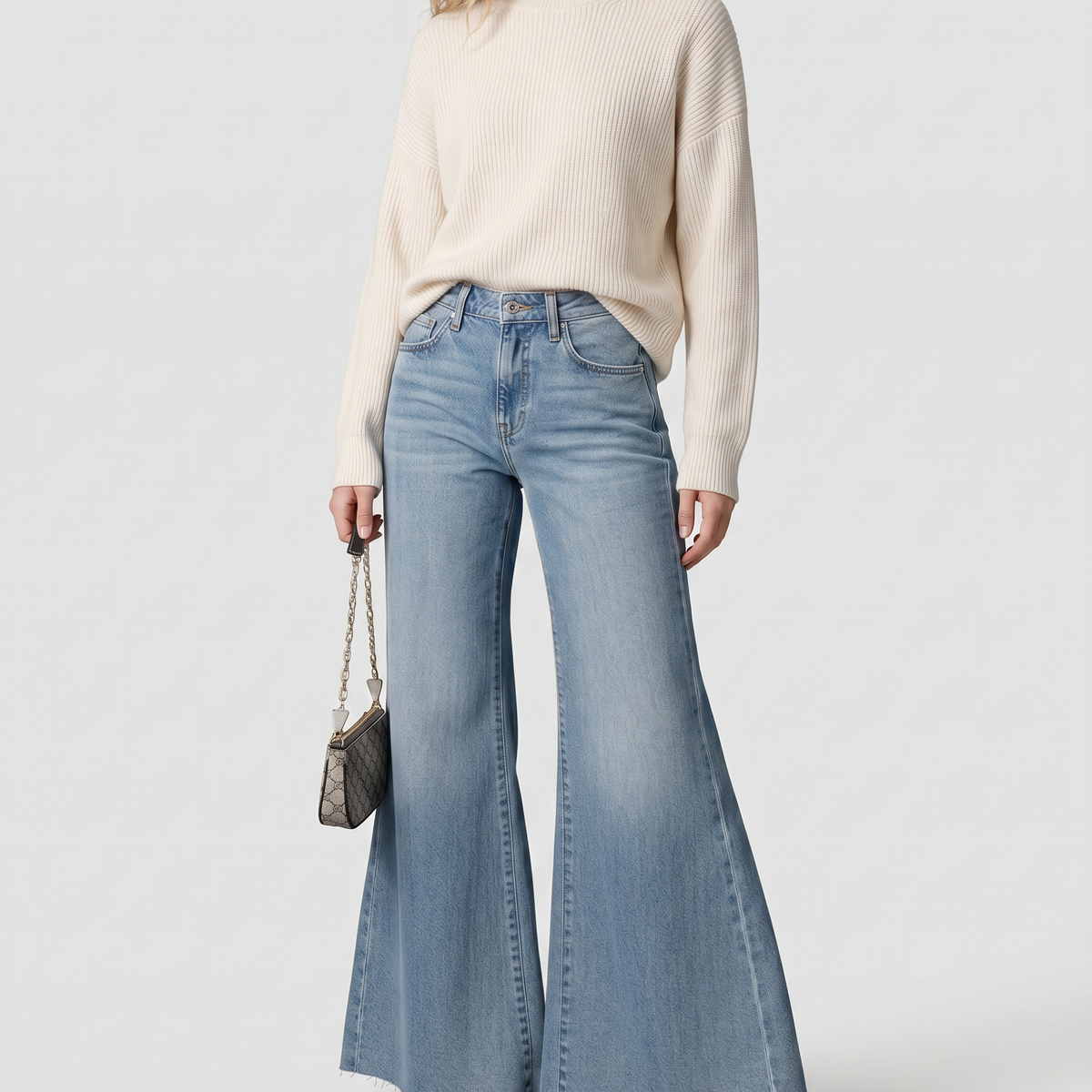 Alana | Flare Jeans with Washed Finish