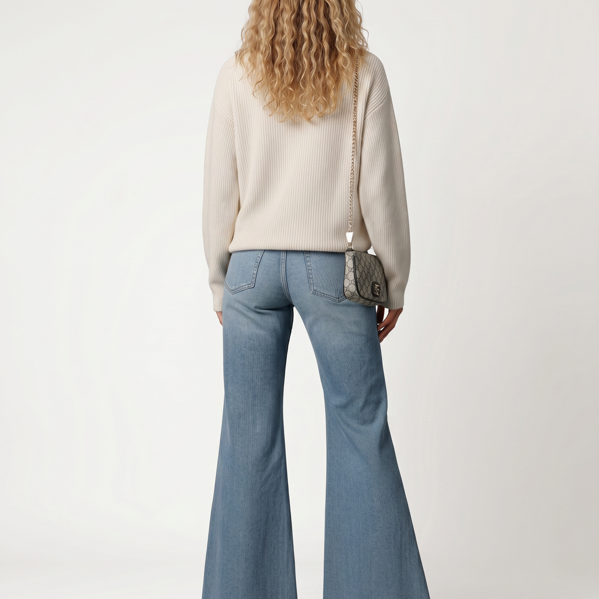 Alana | Flare Jeans with Washed Finish