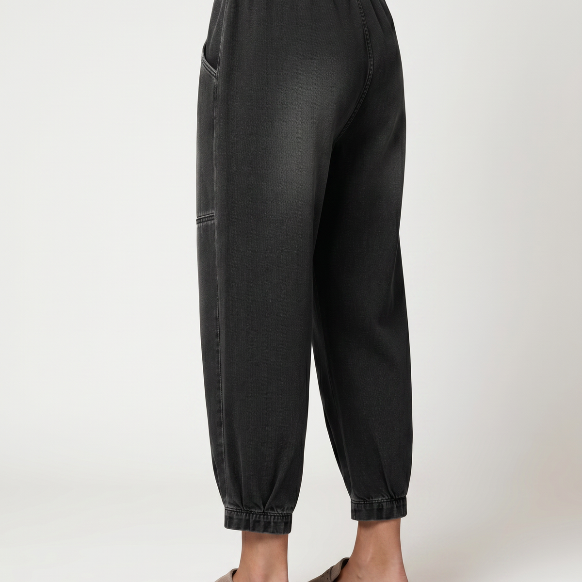 Patsy | Tapered Jeans with Elastic Waist