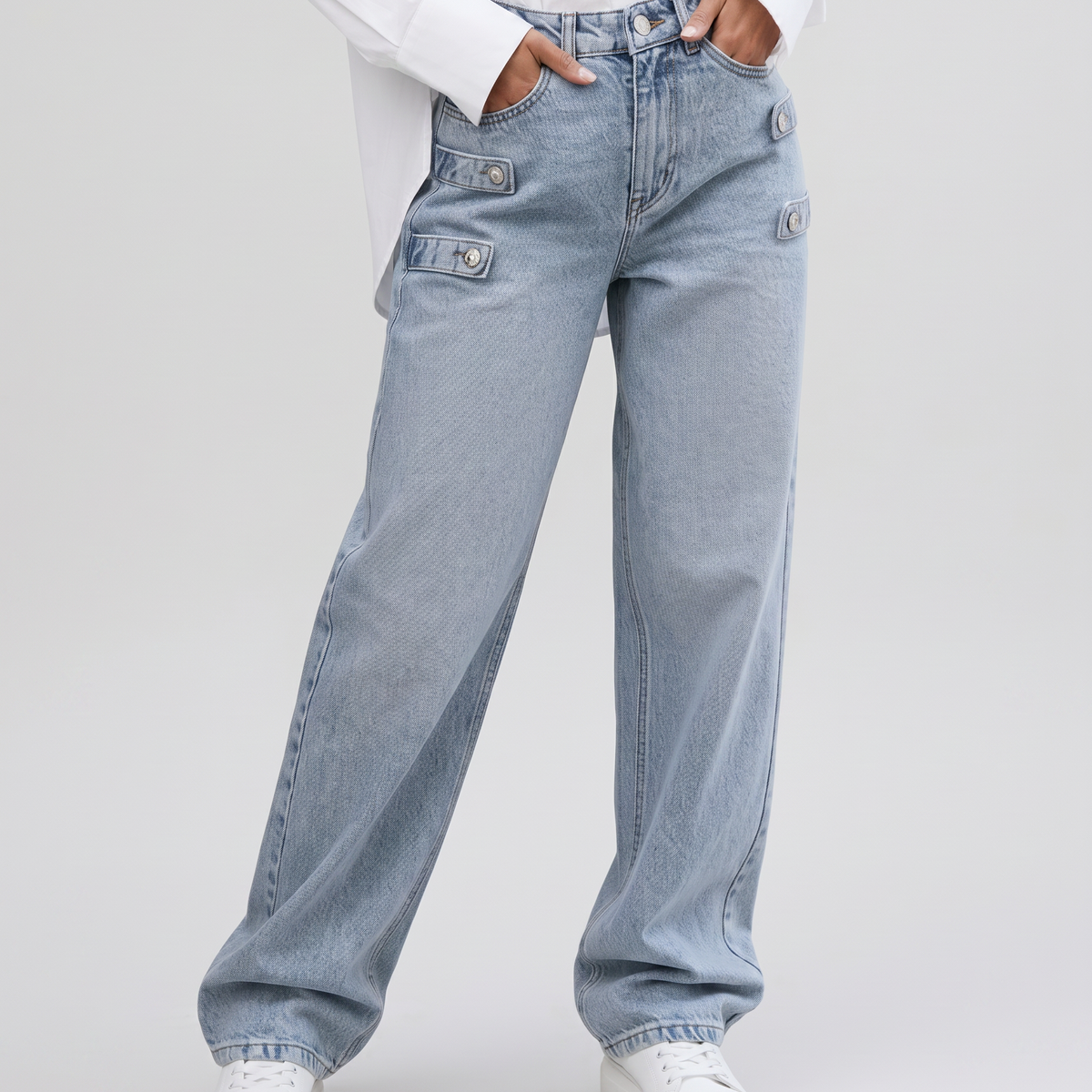 Nikki | Straight-Leg Jeans with Side Tabs