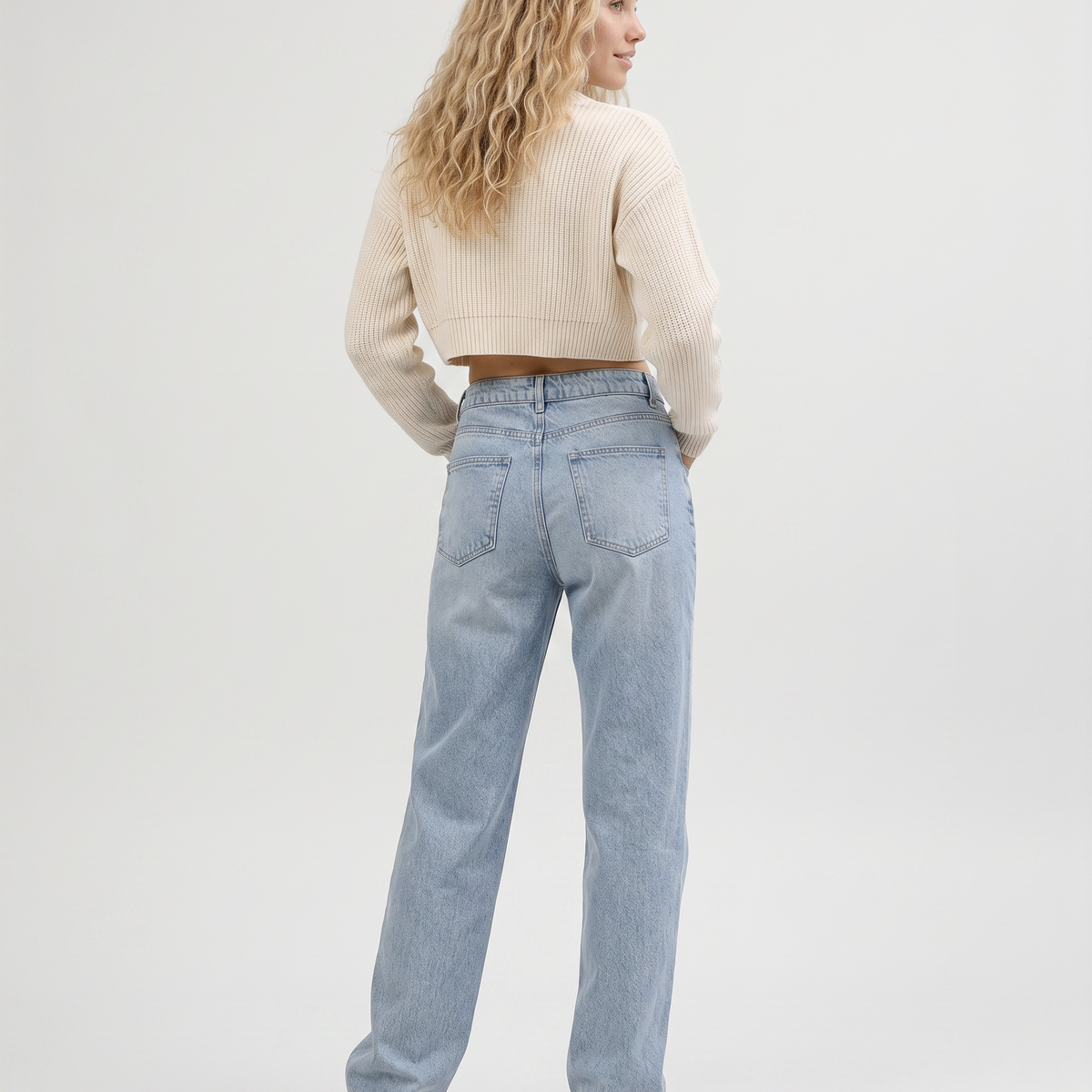 Nikki | Straight-Leg Jeans with Side Tabs