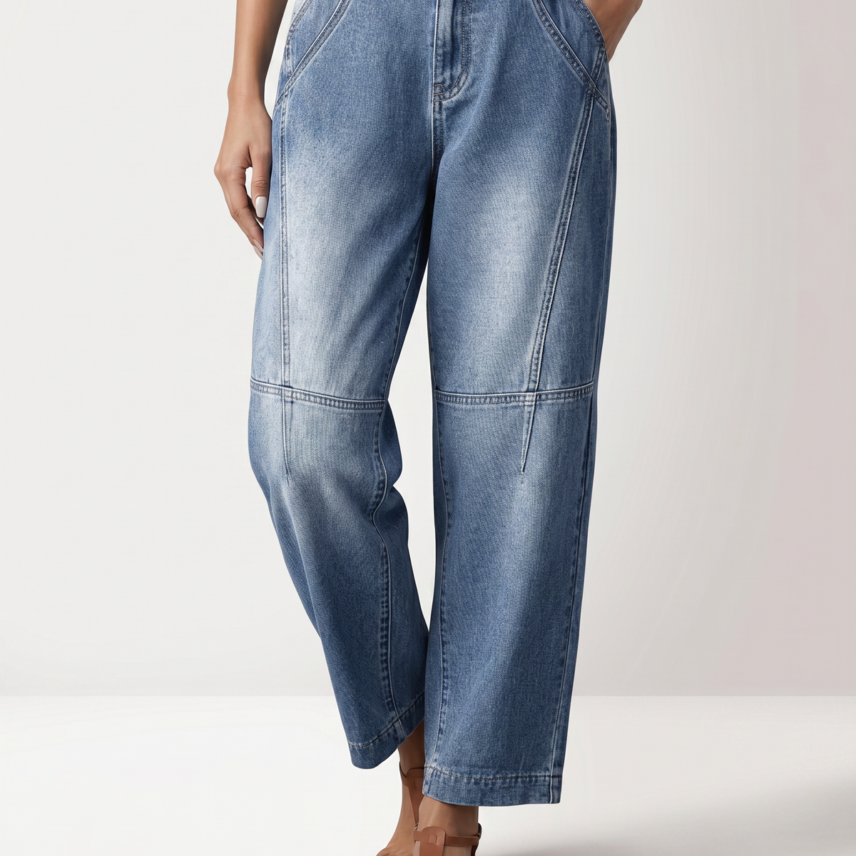 Marilyn | Straight-Leg Jeans with Seam Detailing