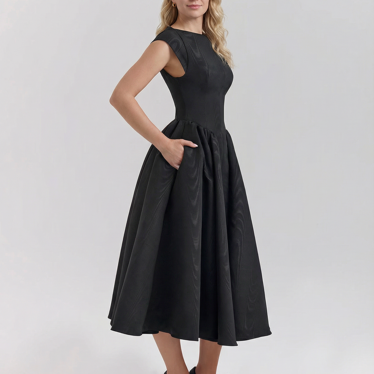 Hazel | Open-Back Midi Dress