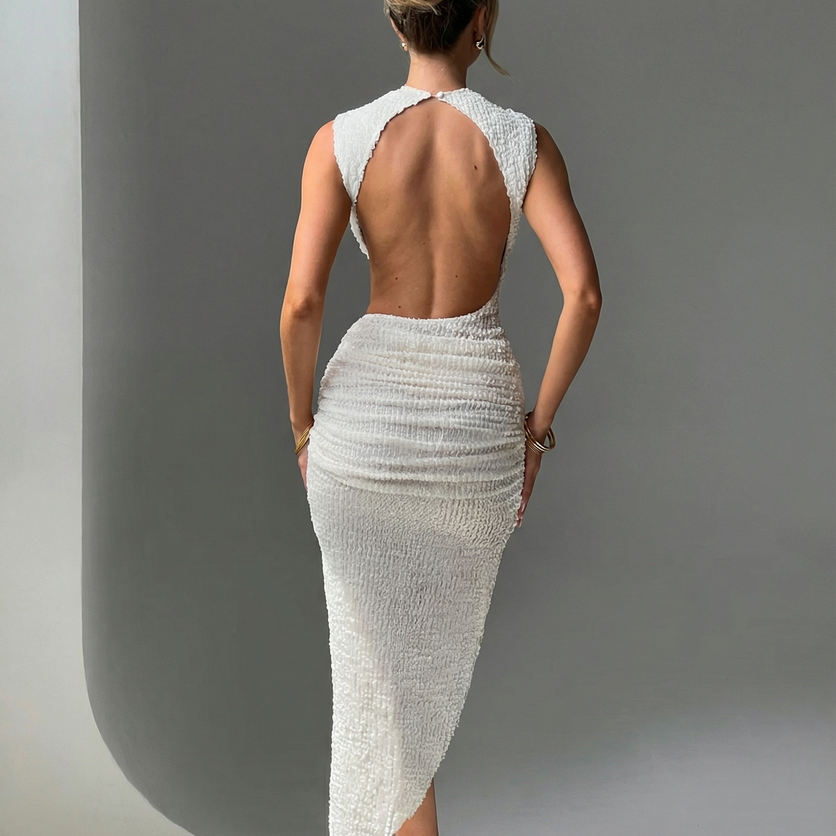 Jocelyn | Midi Dress with High Neck and Ruched Bodycon Fit