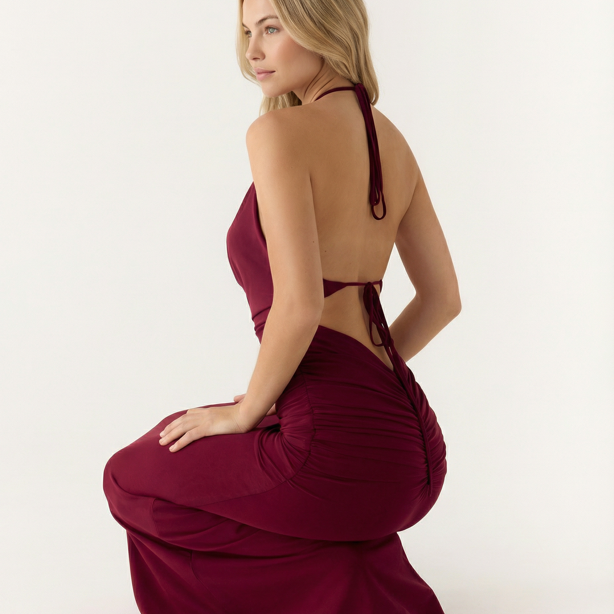 Lynette | Maxi Dress with Halter Neck and Ruched Waist