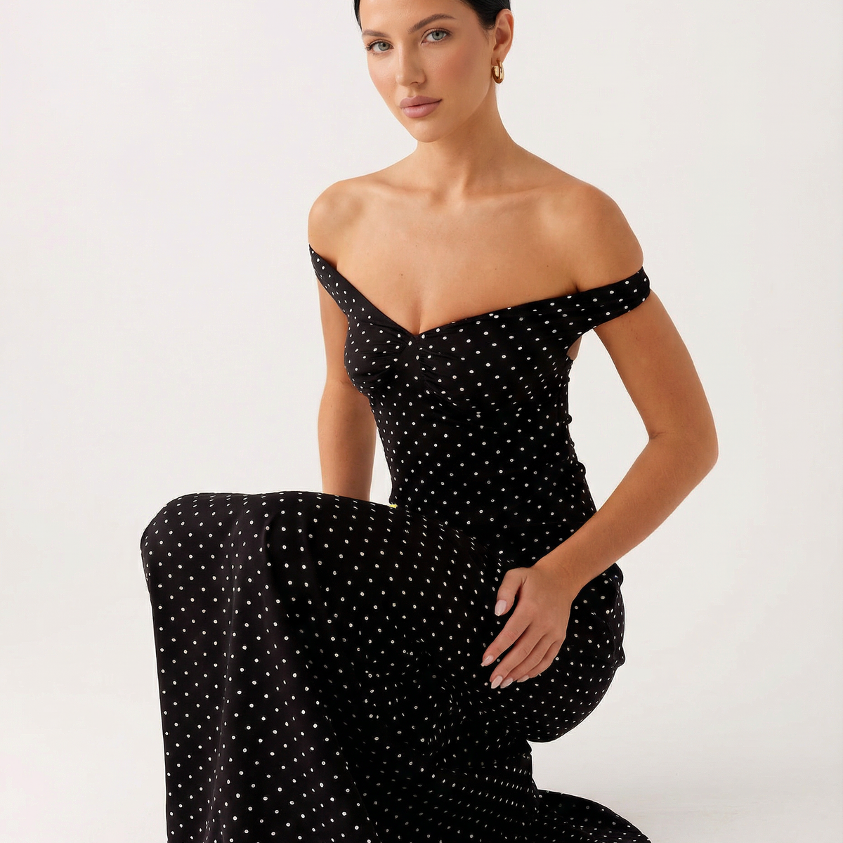 Eileen | Off-Shoulder Maxi Dress with Sweetheart Neckline