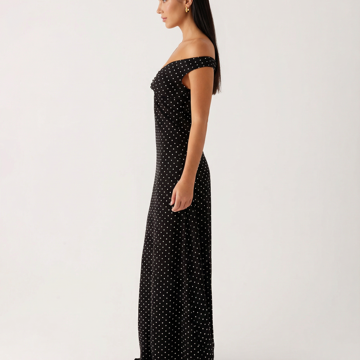 Eileen | Off-Shoulder Maxi Dress with Sweetheart Neckline