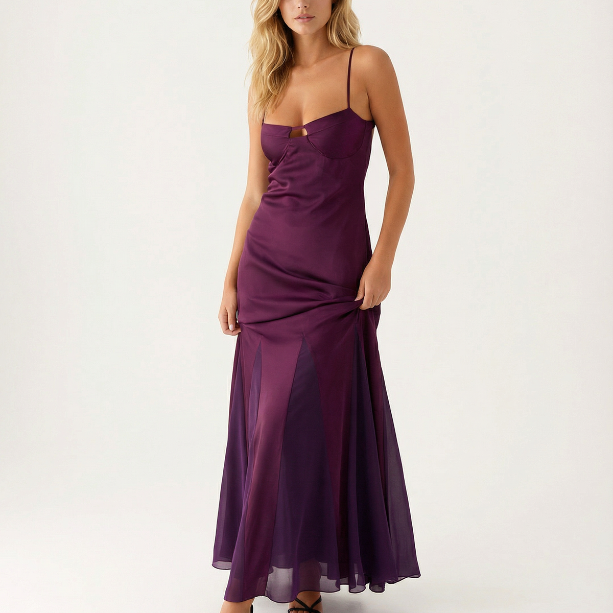 Leona | Maxi Dress with Cut-Out Bust and Open Back