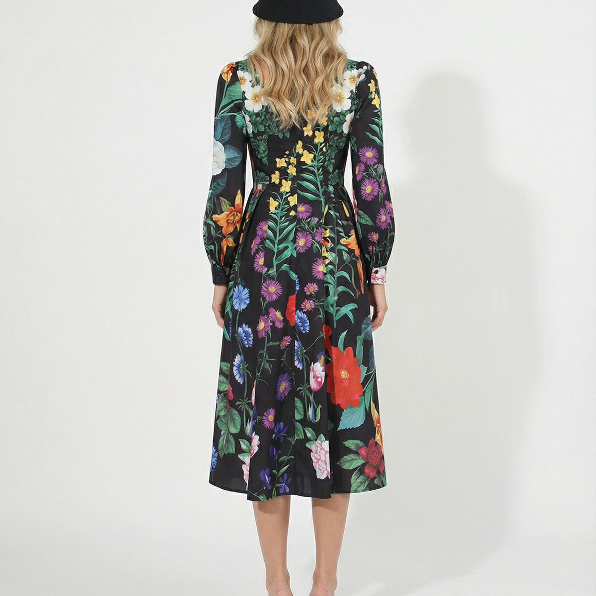 Joann | Midi Dress with Long Sleeves and Floral Print