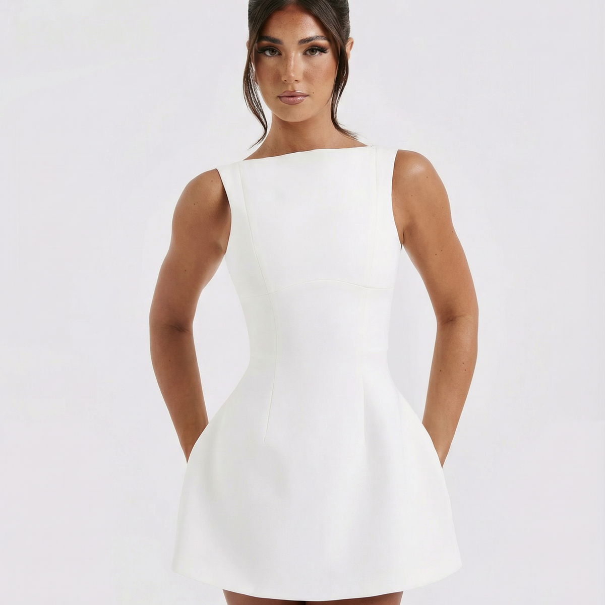 Gloria | Mini Dress with Open Back