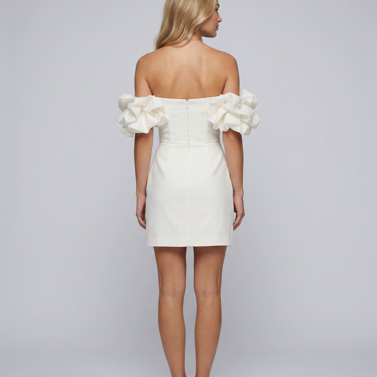 Brianna | Mini Dress with Off-Shoulder Ruffle Sleeves