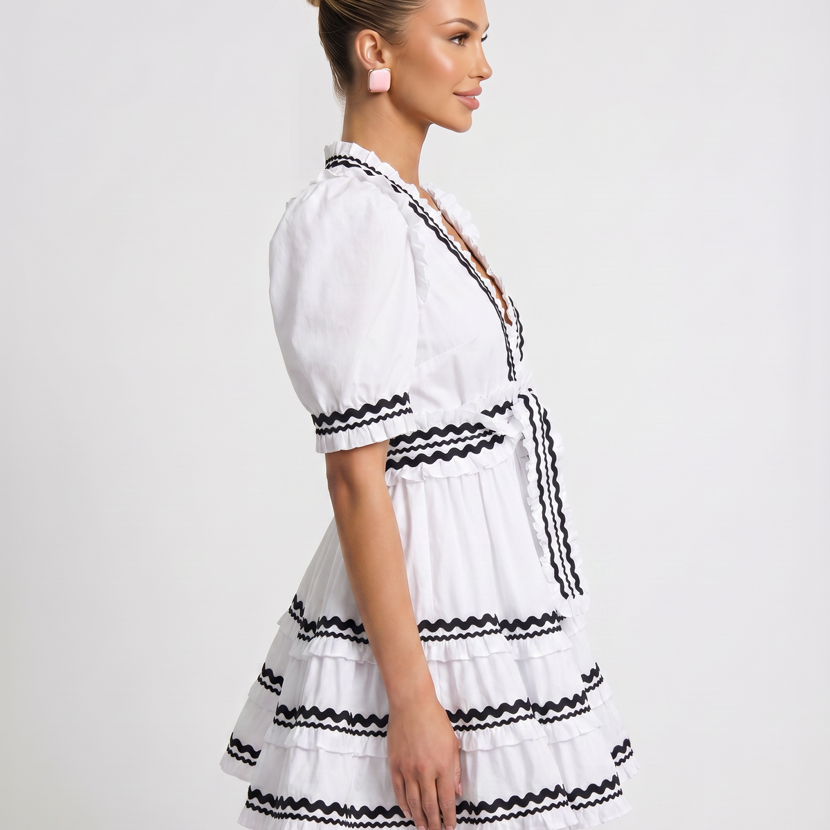 Nellie | Mini Dress with Puff Sleeves and Ruffle Trim