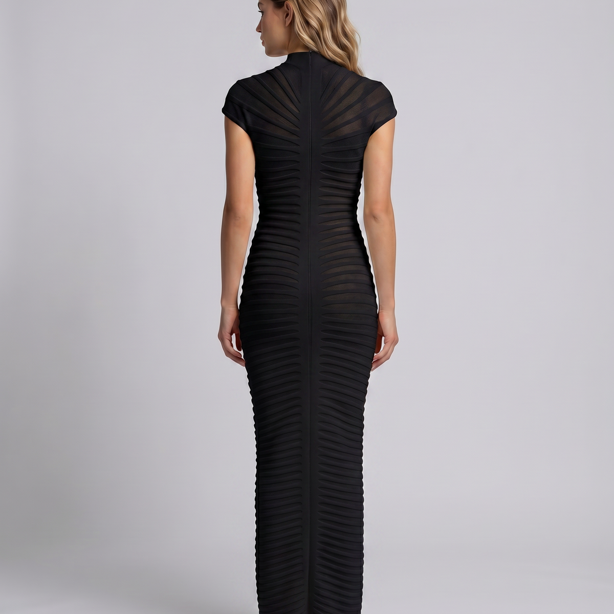 Gloria | Maxi Dress with Ribbed Sculpted Structure