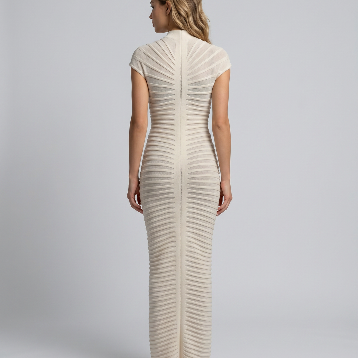 Gloria | Maxi Dress with Ribbed Sculpted Structure