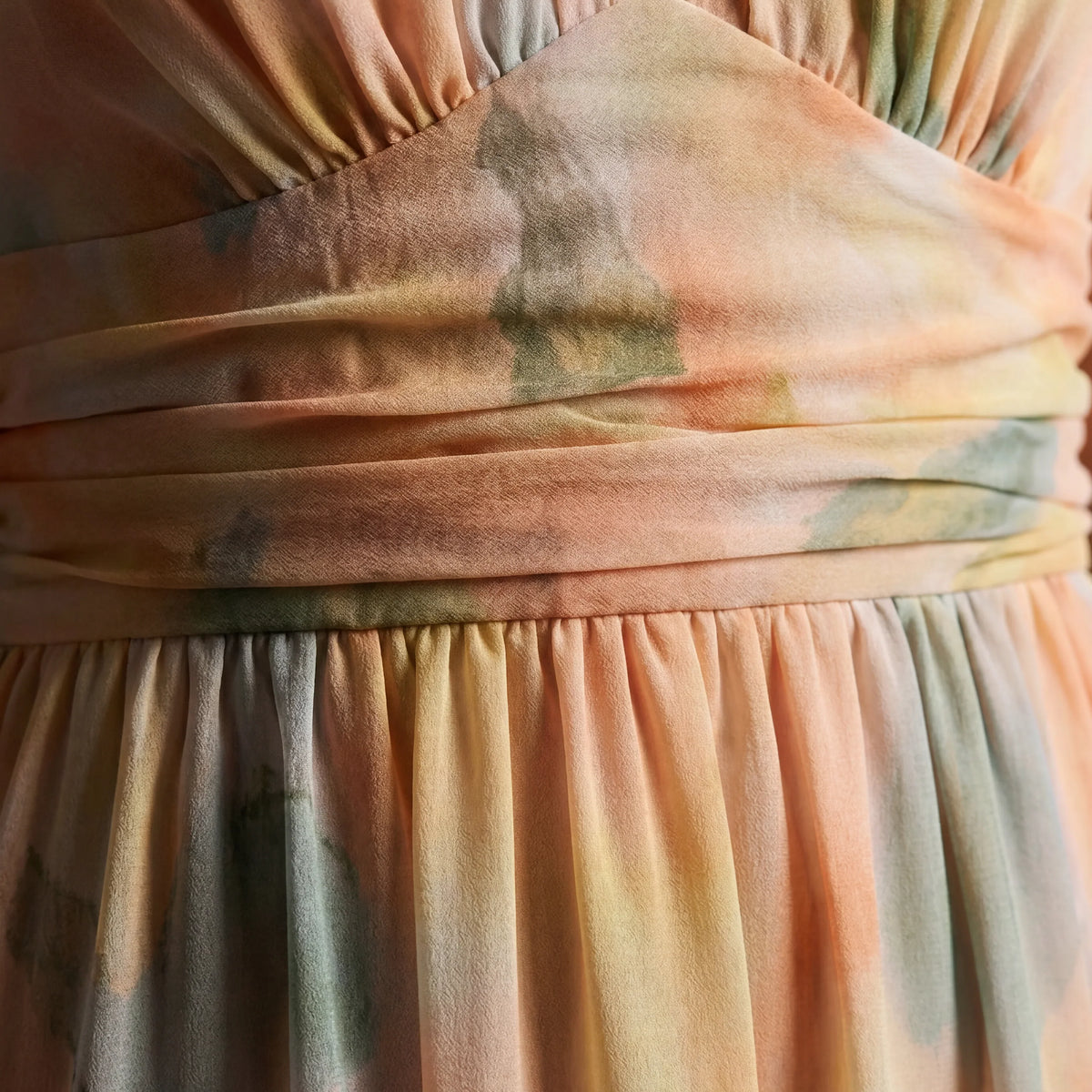 Felecia | Maxi Dress with Watercolour Print and Halter Neck