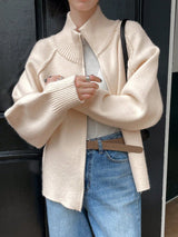 M beige